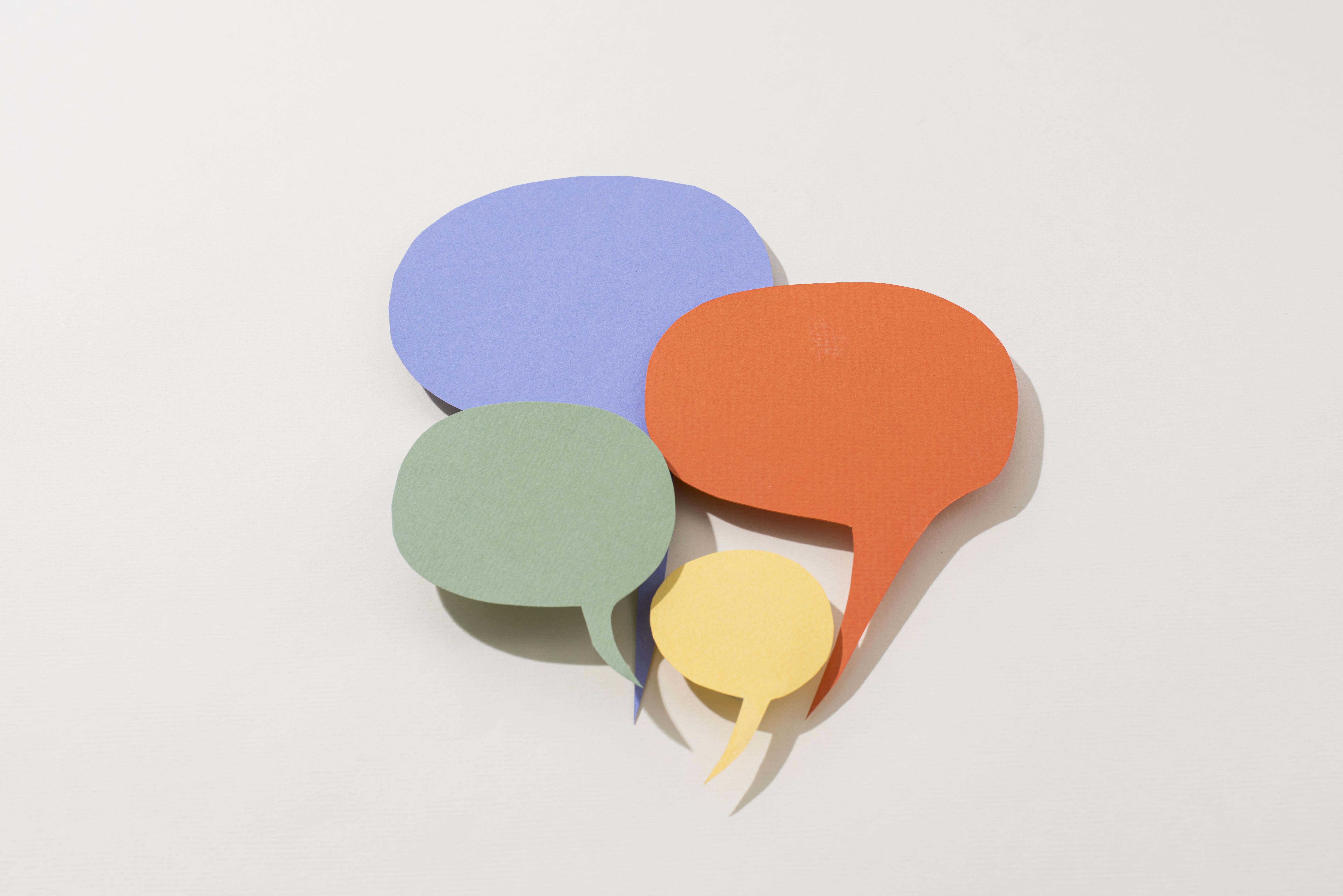 social-media-concept-with-speech-bubbles